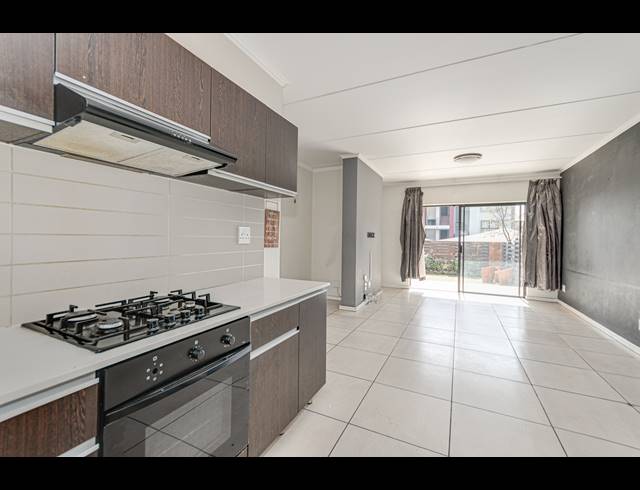3 BEDROOM APARTMENT FOR SALE IN FOURWAYS